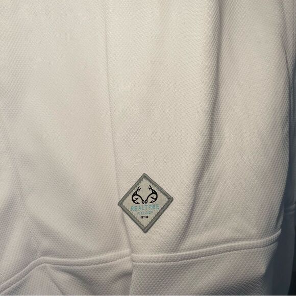 NEW Realtree Fishing White Collard Polo - Picture 5 of 6